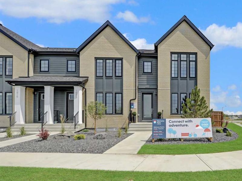 townhomes in harmony